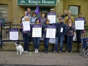 BHCC mental health workers strike 20140924