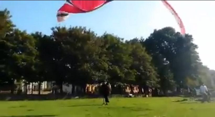 Video: Brighton paraglider explains how he landed on The Level