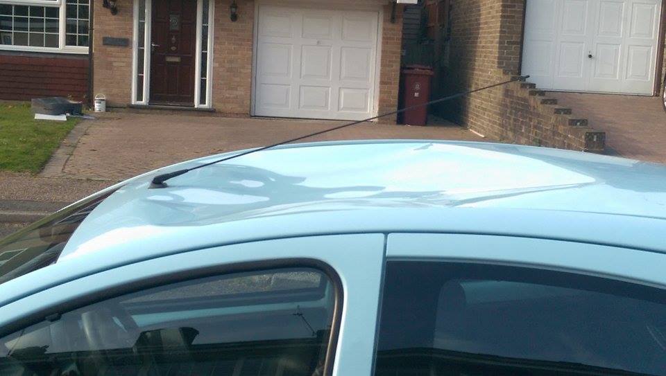 Woman returns to parked car to find massive dent in roof