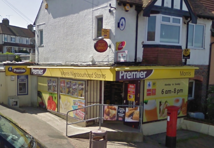 Masked man robs Moulsecoomb convenience store