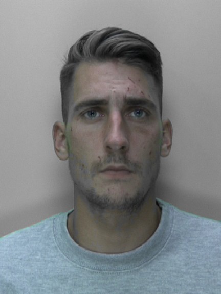 Killer with links to Brighton on the run – £500 reward