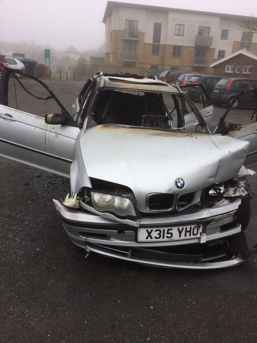 Joyriders set fire to car in Portslade park