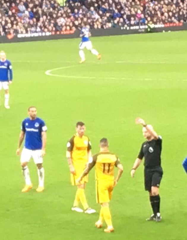 Rooney misses penalty and Knockaert sent off as out of sorts Albion lose at Everton