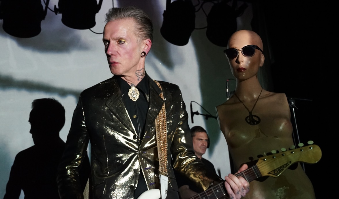 An intriguing night out with Blue Door Productions