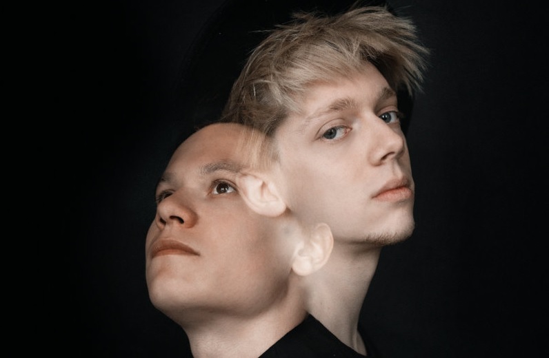 Shoegaze duo MOLLY heading to Brighton from the Alps