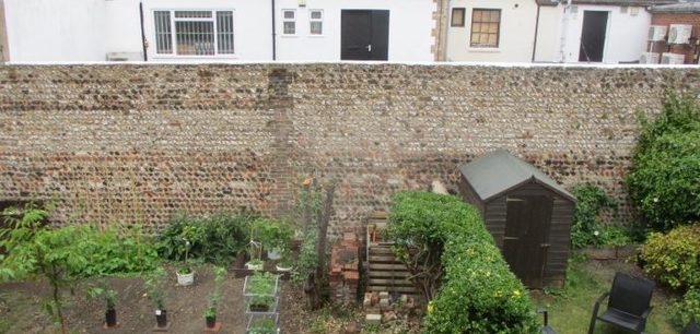 Roof terrace plans fuel fears for historic wall in Hove