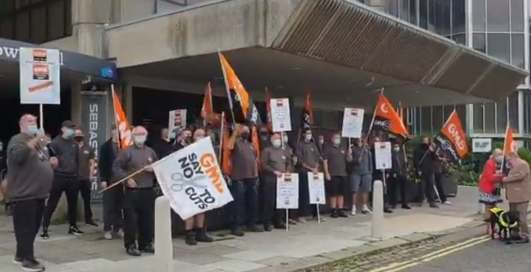 Labour urges council bosses to talk to union after housing staff strike