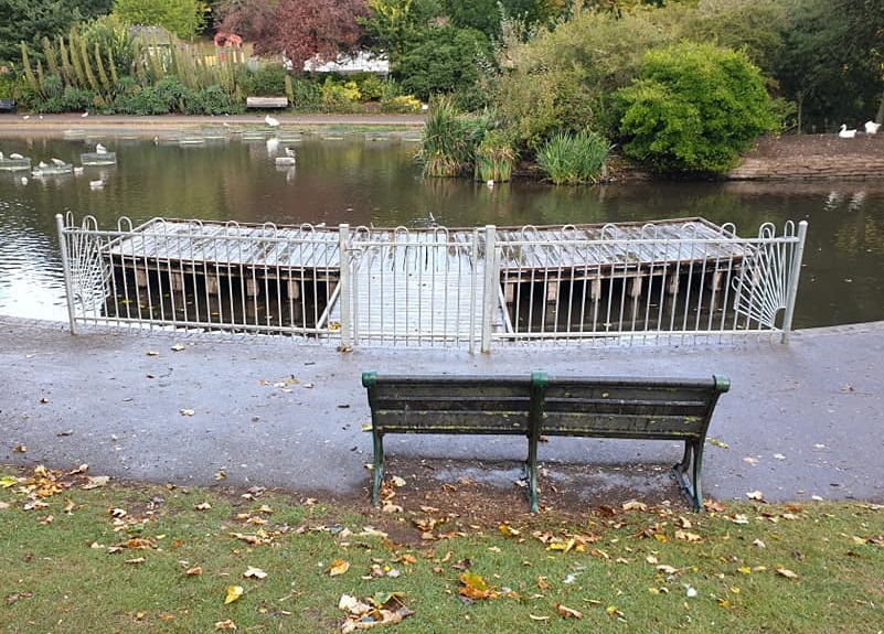 Residents slam ‘unnecessary’ safety gate on pond jetty