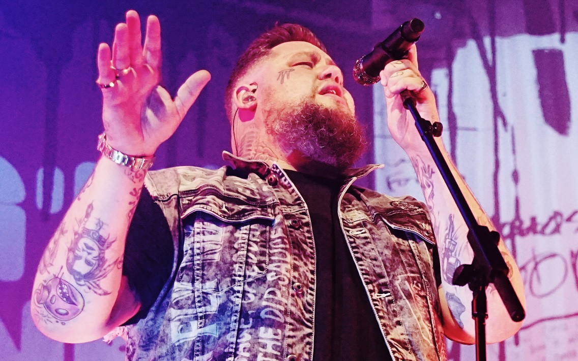 Rag ‘n’ Bone Man performs intimate concert in Sussex
