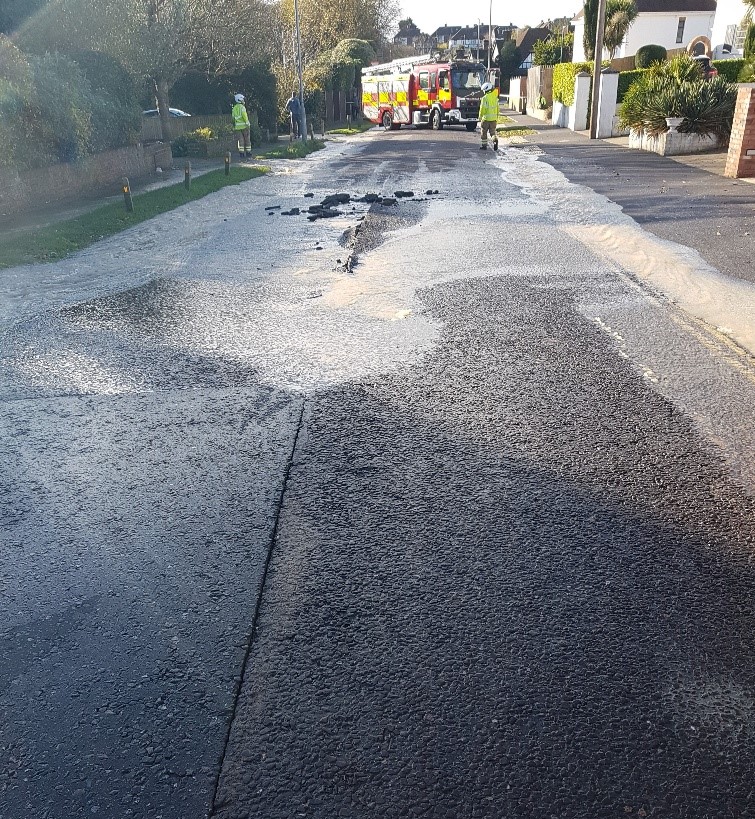 Burst water main cuts water to Brighton and Hove homes