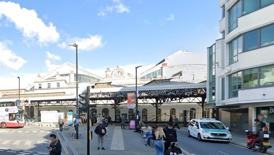 Cabbies told to steer clear of front of Brighton Station
