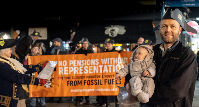 Councillors call for end to fossil fuel investments