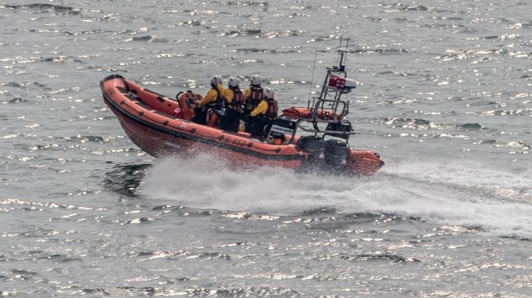 Brighton lifeboat crew carry out two rescues in strong offshore winds
