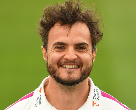 Sussex bring in Somerset bowler on loan