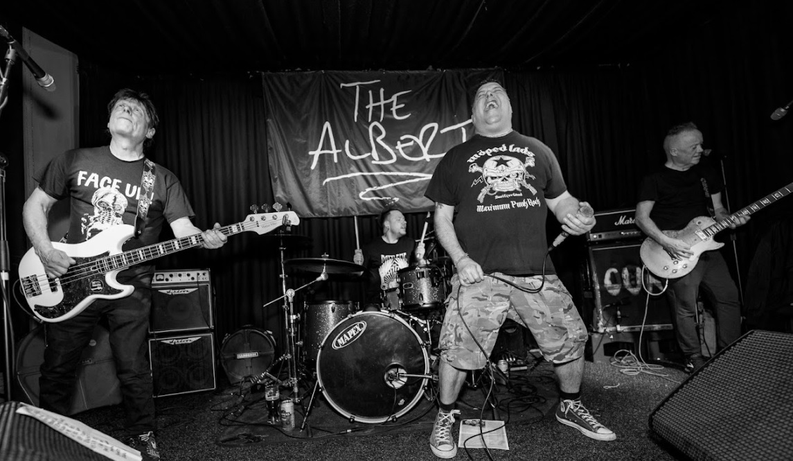 ‘Peacehaven Wild Kids’ Peter And The Test Tube Babies announce Xmas gigs