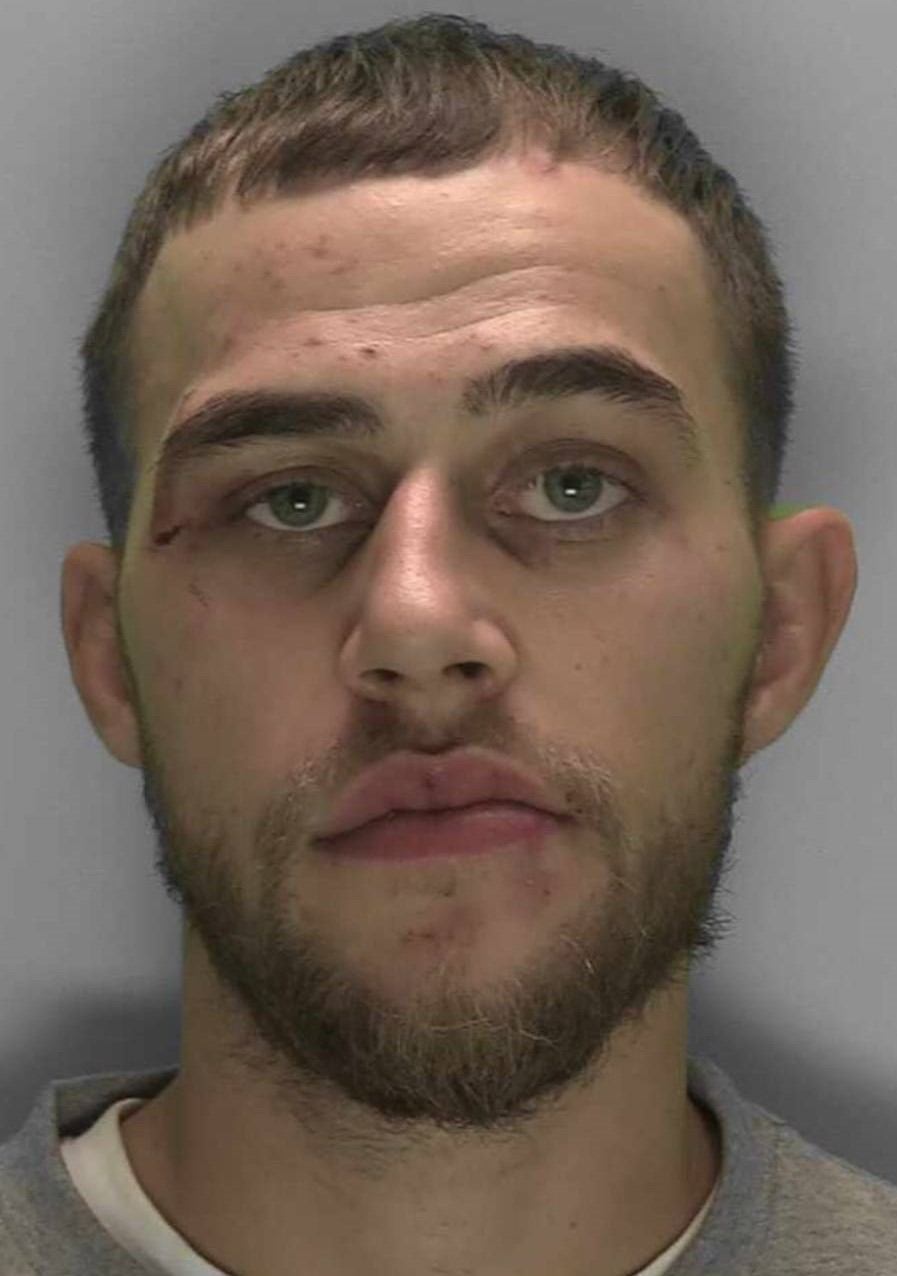 Police ask for public’s help to find wanted man with links to Brighton