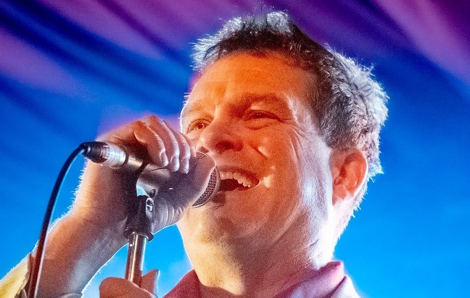 Electric Six turn the coldest night of the year into a true Disco Inferno