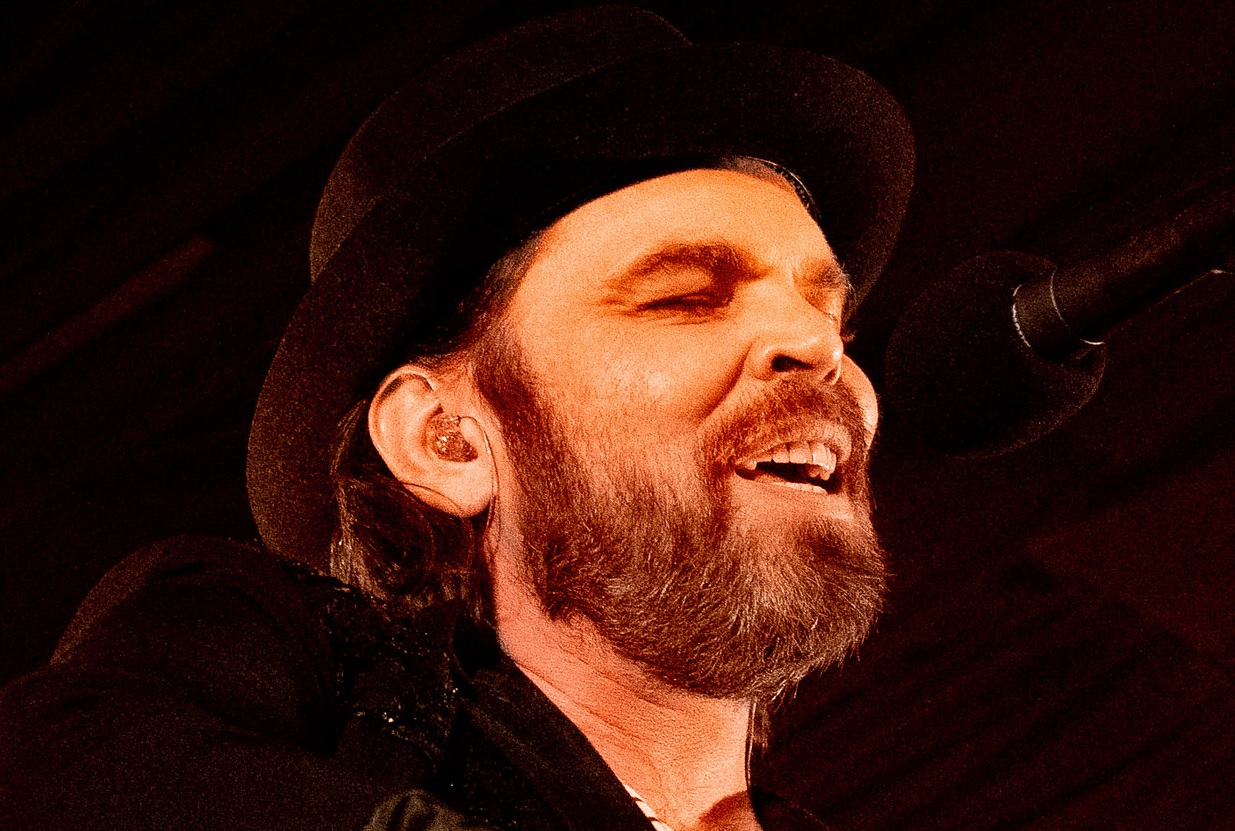 Quick! ‘Turn The Car Around’ it’s Gaz Coombes