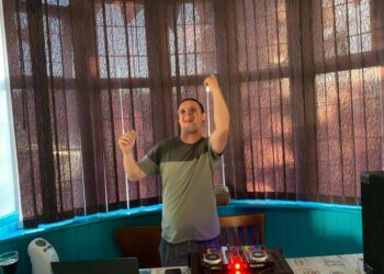 Pub launches learning disabilities disco