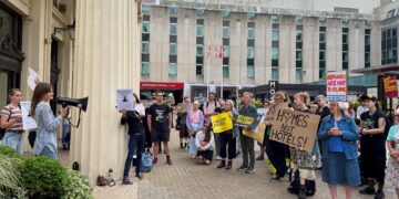 Scores protest against plans to rehouse refugee children in Hove hotel