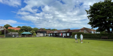 Bowls club faces rematch with planners over proposed revamp