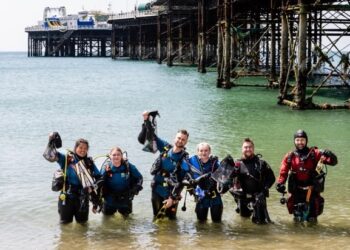 Brighton beach clean volunteers remove 70kg of rubbish from sea and shore