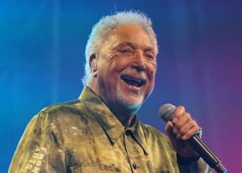 Tom Jones takes to the green green grass of Brighton’s Stanmer Park