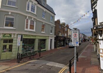 Traders in Brighton street say business has dropped since road closure