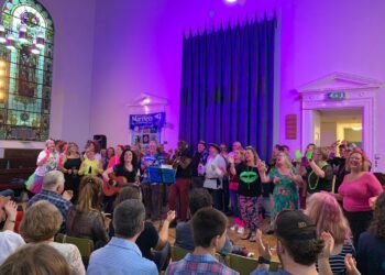 Community choir finds right notes to raise £1.2k for hospice charity