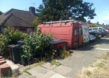 Old bangers parked outside Portslade house must be moved, council orders