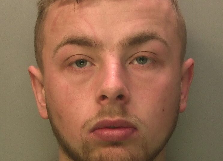 Southwick man jailed for attacking girlfriend and posting explicit pictures