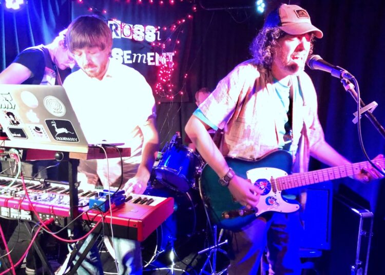 Nothing ‘Deadweight’ about Seadog’s new single launch show at The Rossi Bar