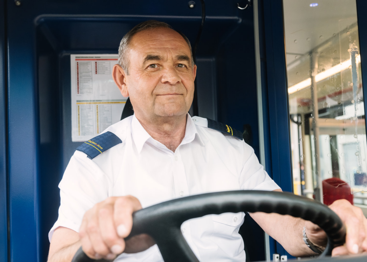 Ukrainian evacuee becomes first to take job as bus driver via recruitment scheme