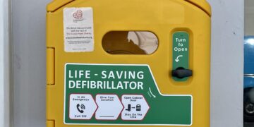 Two Brighton pubs fit defibrillators after crowdfunding