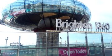 Council books further £2.5m loss on Brighton i360 debt