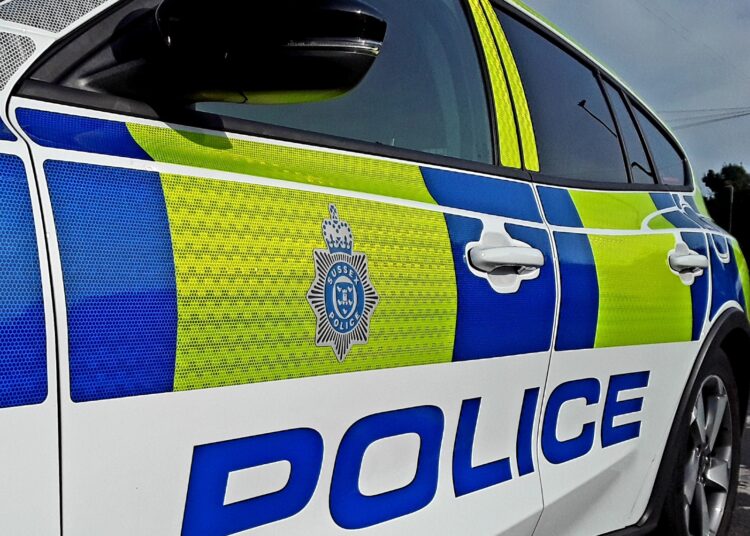 Burglar steals cash from Brighton clothes shop