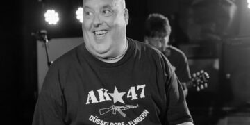 ‘Run Like Hell’ it’s Peter And The Test Tube Babies