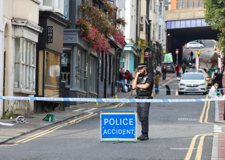 Man stabbed in street near Brighton station