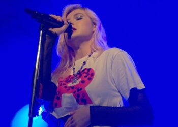 Baby Queen reigns supreme in Brighton on Halloween night