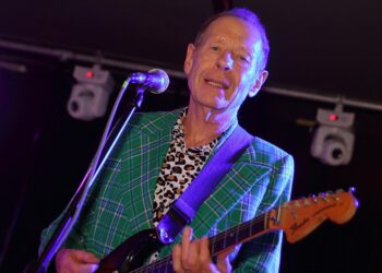 Caution…Mud on the road!