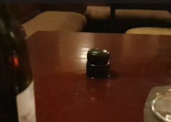 Chilling champagne phenomenon spooks pub goers