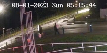 On-the-run aristocrat was seen with lifeless baby in a sling, court told