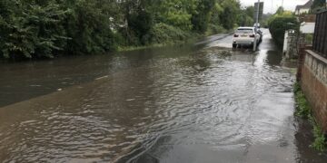 Patcham residents call for report into flooding and sewage in streets
