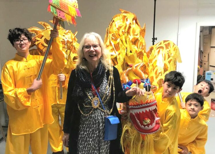 Mayor joins Chinese community as they celebrate lunar new year