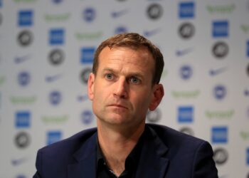 Ashworth takes seat in Newcastle United directors box despite rumours