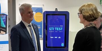 Equalities Minister visits Brighton for national HIV testing week