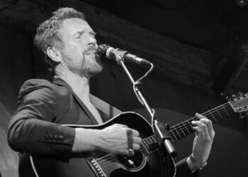 Damian Lewis makes a welcome return to Sussex