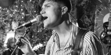 A trio of acts perform at The Folklore Rooms