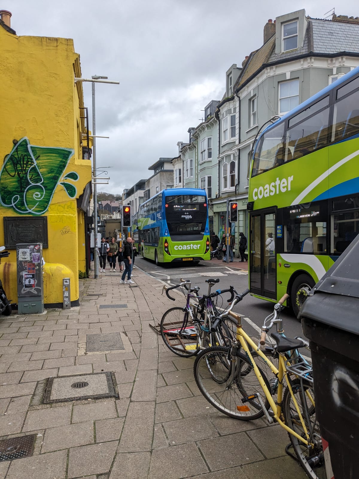 Fire engines close North Street as traffic diverted Fire engines close North Street as traffic diverted