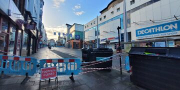 North Street still closed after concerns over roof safety